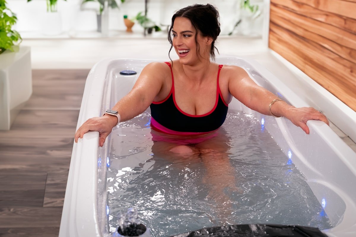 Therapeutic benefits of cold tub therapy