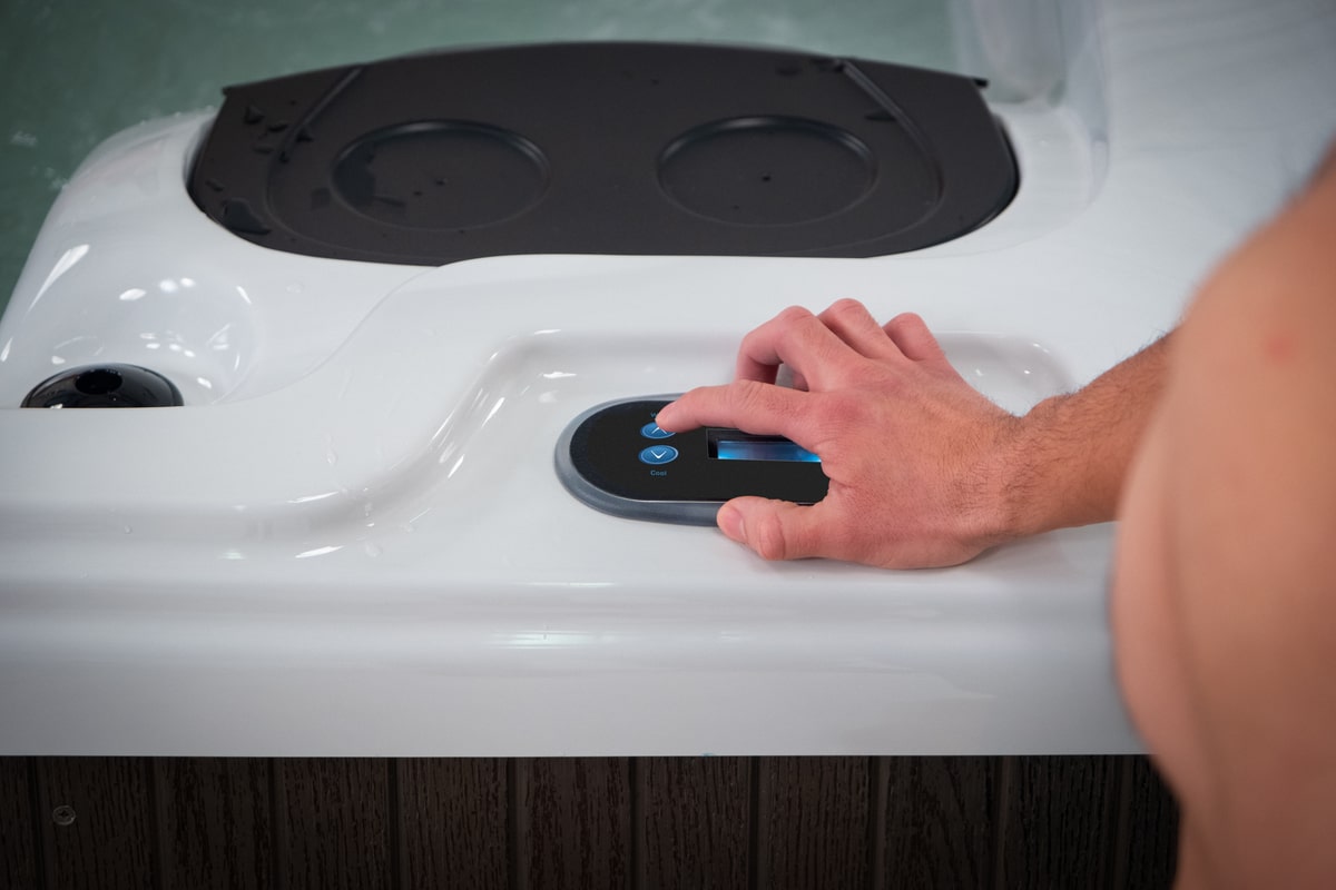 Relieving Chronic Pain with Cold Tub Therapy